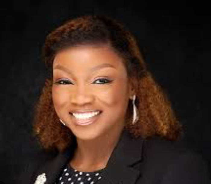 Axa Mansards Cco Adebisi