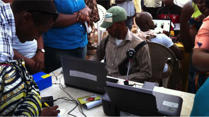 Voters Registering