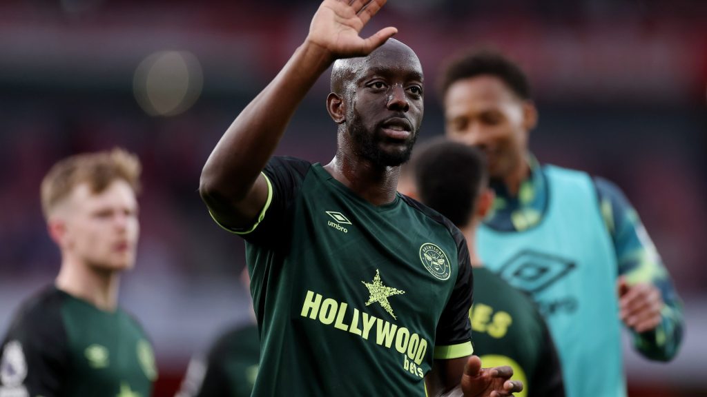 Yoane Wissa Brentford Acknowledges Fans 1012530166