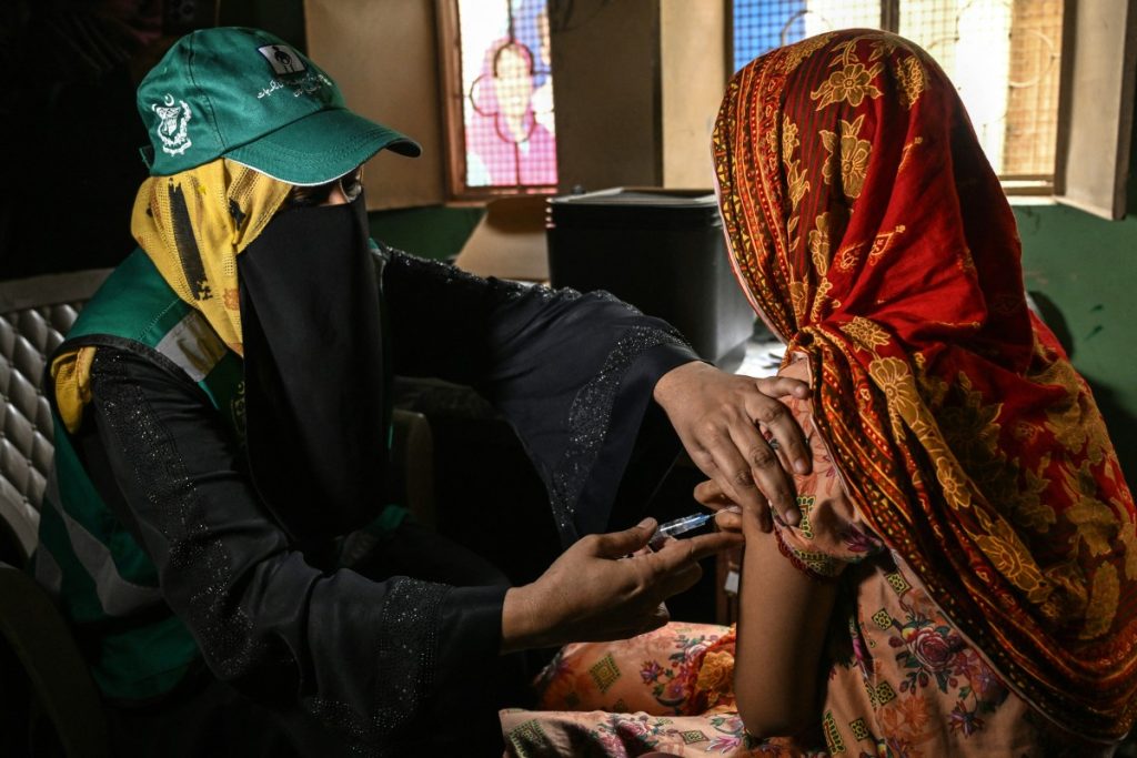 Afp 20250925 76Ld4Zr V12 Midres Pakistanhealthvaccinehpv