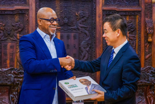 Abiodun Meets Investors In China