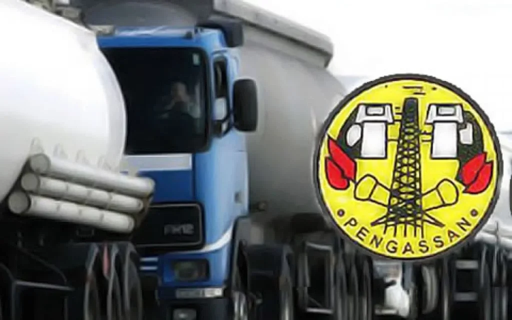 Increase Local Refining Capacity Before Removing Subsidy Pengassan Warns Buhari 1200X750 1