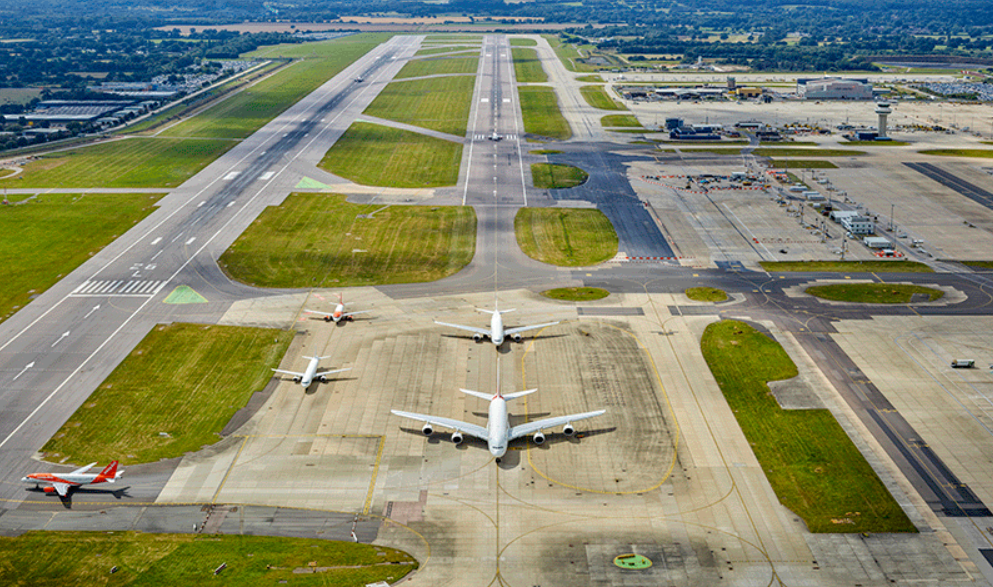 Second Runway At Gatwick Airport