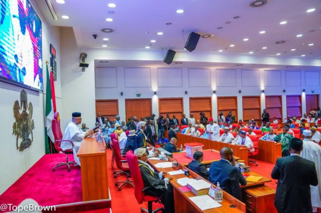 Senate Floor 2 1068X711 1