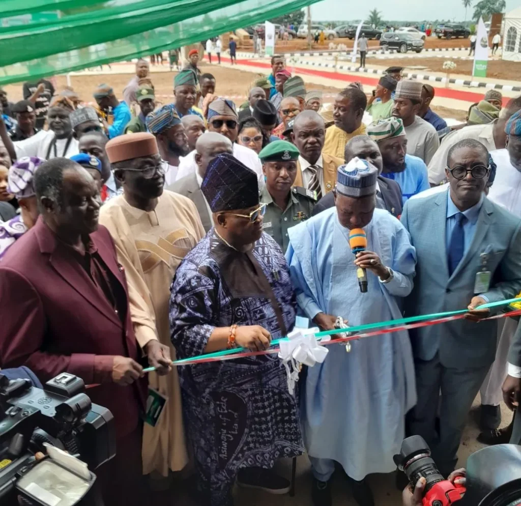 Uniosun E1758807417621