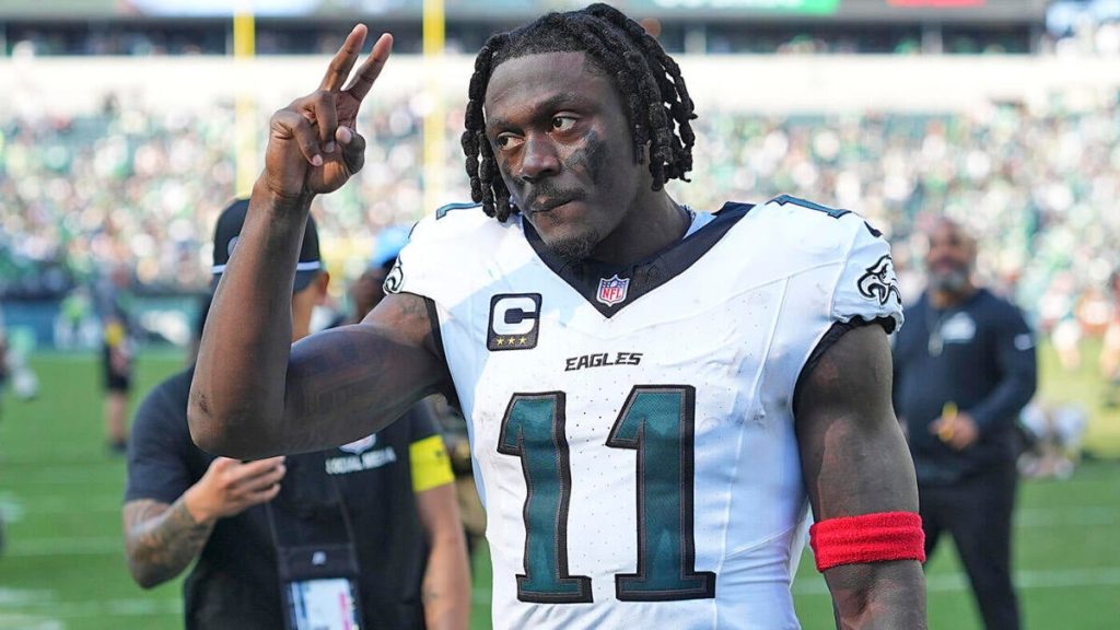 Aj Brown Eagles G