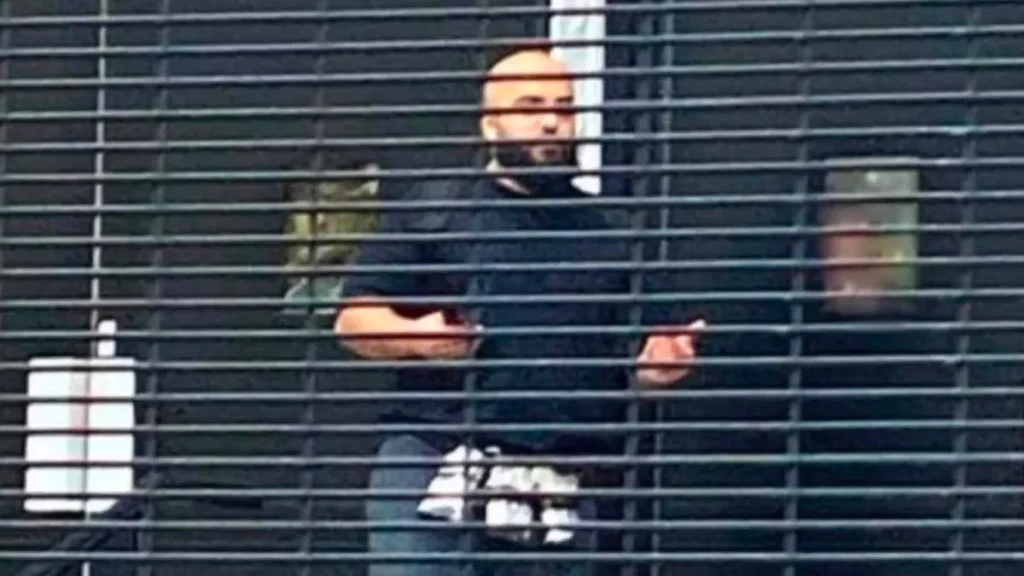 0 Pay Two Dead In Manchester Synagogue Attack With Suspect Also Believed To Have Been Killed 1759441006