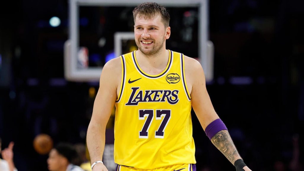 102425 Lukadoncic 102425 Lukadoncic