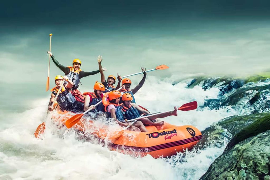 7 Tips For A Thrilling Rafting Adventur