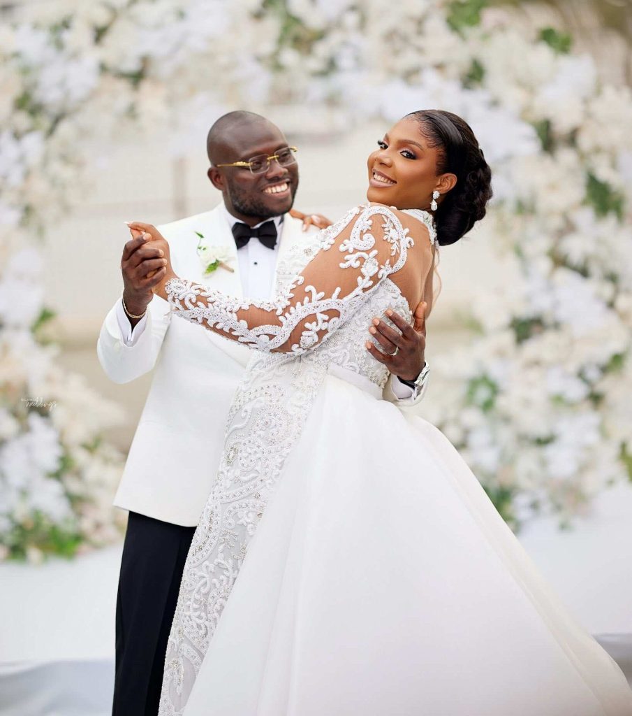 Adesua Dalu White Wedding Bellanaija Weddings166 E1761350878519 Adesua Dalu White Wedding Bellanaija Weddings166 E1761350878519