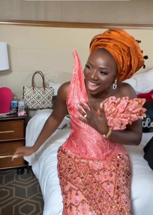 Affectionate Sister Of The Bride E1759612891809