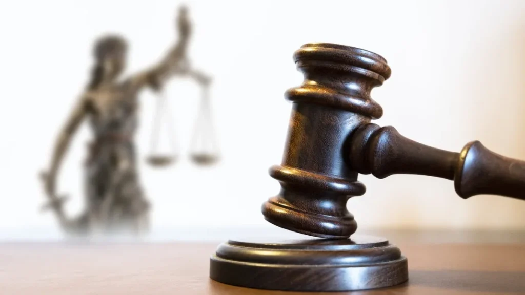 Court Ruling E1750000518933