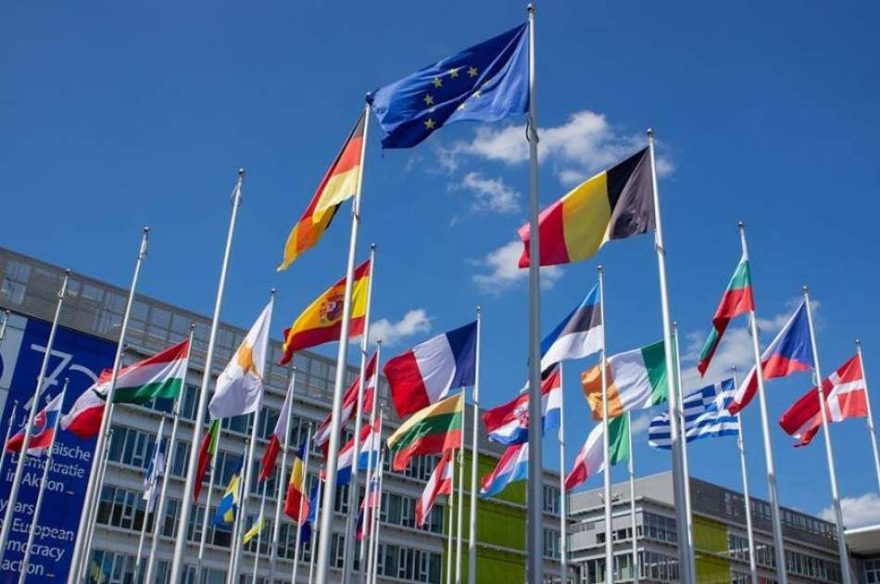 Eu Flags 880X584 1