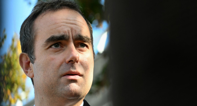 Frances Prime Minister Sebastien Lecornu Speaks To Journalists After A Visit To A Police Station In