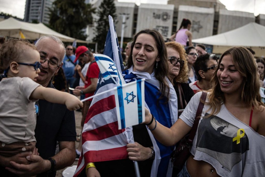 Israelis Rejoice Over Gaza Ceasefire