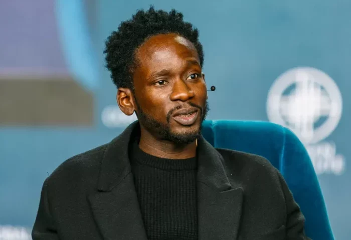 Mr Eazi E1757843636432