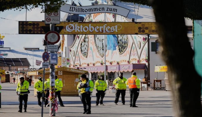 Munich Oktoberfest Grounds Shut After Bomb Threat Linked To Deadly