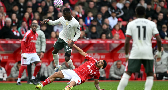 Nottingham Forests English Midfielder 10 Morgan Gibbs White Battles For The Ball With Chelseas Ec