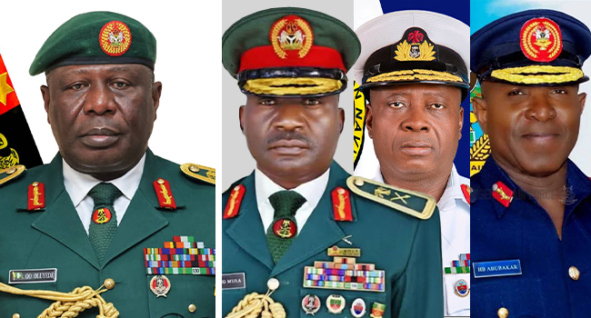 Oluyede And Sacked Chiefs Oluyede And Sacked Chiefs