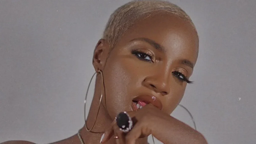 Seyi Shay