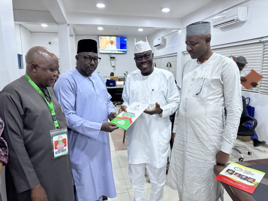Taofeek Arapaja Submits Nomination Form For Pdp National Secretary