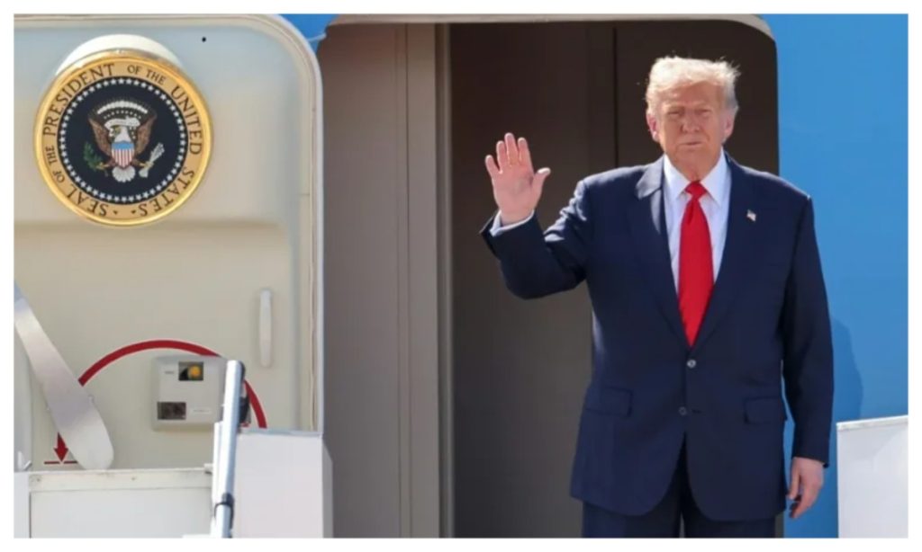 Trump Lands In Japan 1 Trump Lands In Japan 1