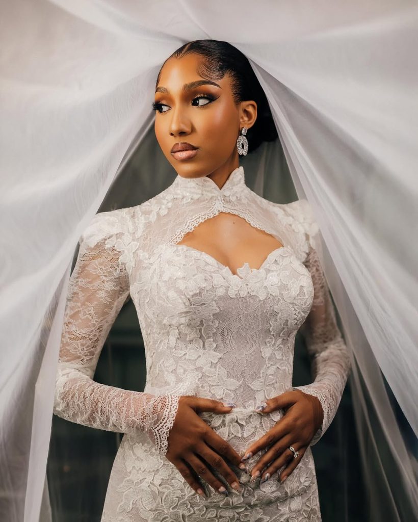 White Lace Wedding Dress5