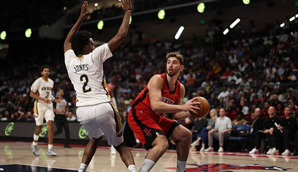 Birmingham Al Alperen Sengun Of The Houston Rockets Drives To The Basket During The Game