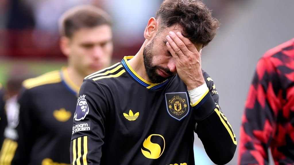 Bruno Fernandes Manchester United Looks 1026960395 771F4E