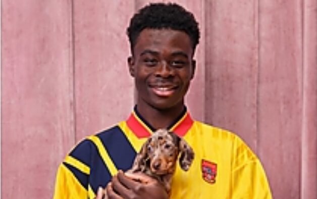 Cropped Saka And Puppy