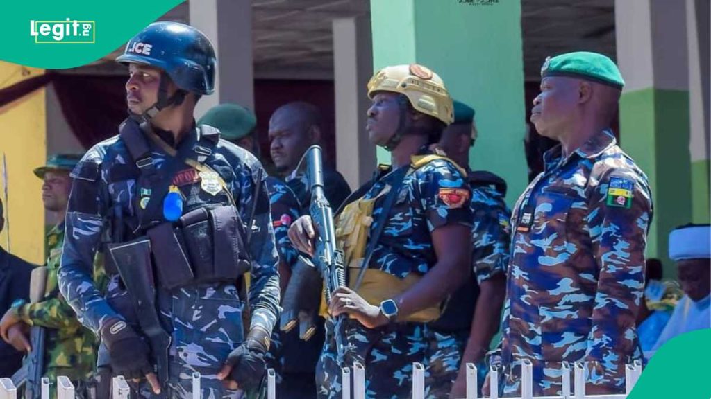 F5D978B16Af6B1B3 F5D978B16Af6B1B3