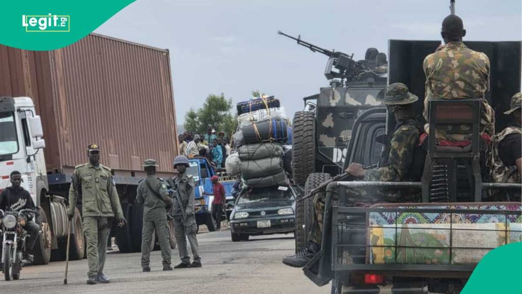 Fe8F0B1C0Fa34D04 Fe8F0B1C0Fa34D04