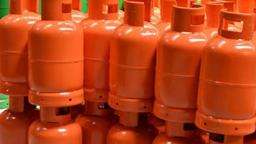 Gas