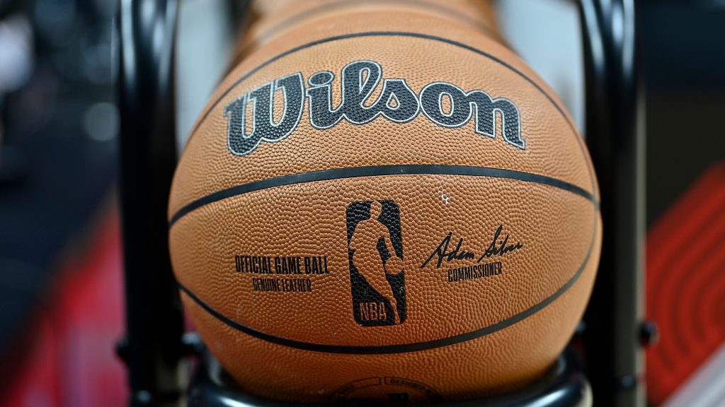 General View Basketball Iso