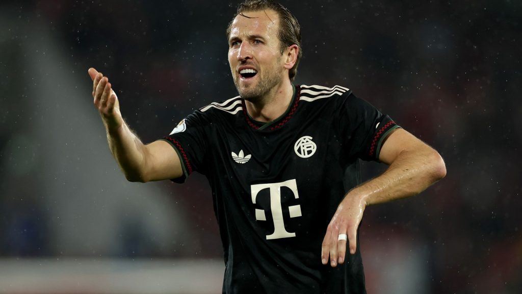 Harry Kane Bayern Munich Reacts 1034921736