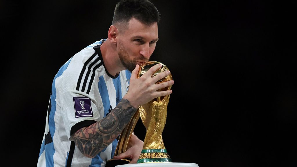 Lionel Messi Argentina Kisses World 784281786