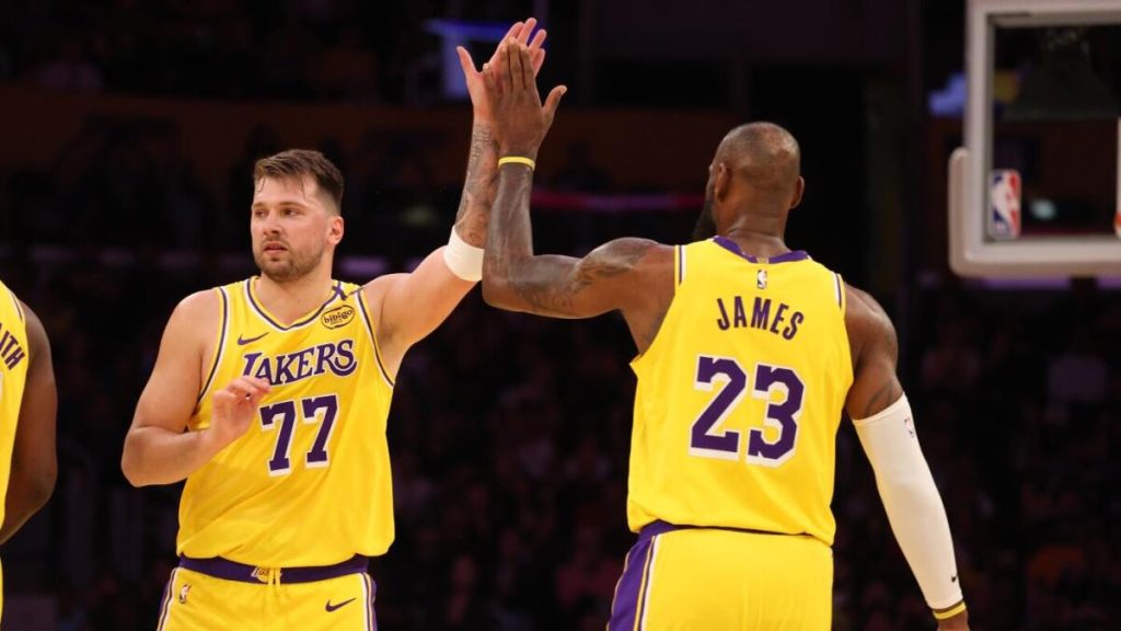 Luka Doncic Lebron James Los Angeles Lakers Imagn Images