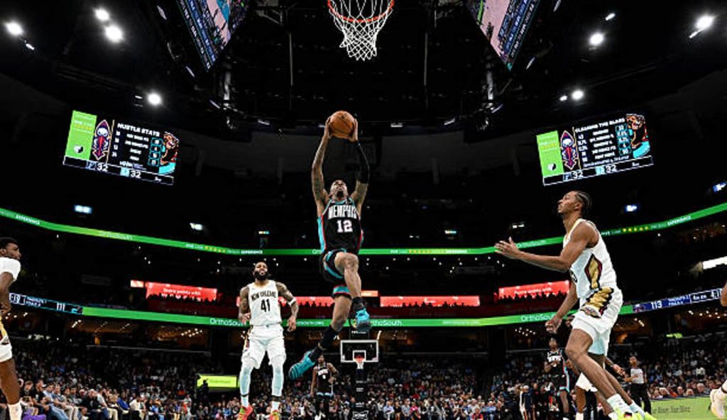 Memphis Tn Ja Morant Of The Memphis Grizzlies Drives To The Basket During The Game Against
