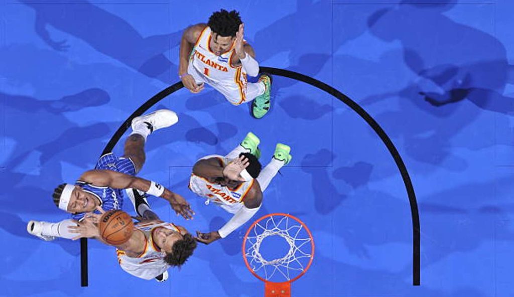 Orlando Fl Desmond Bane Of The Orlando Magic Drives To The Basket As Dyson Daniels Of The Orlando Fl Desmond Bane Of The Orlando Magic Drives To The Basket As Dyson Daniels Of The