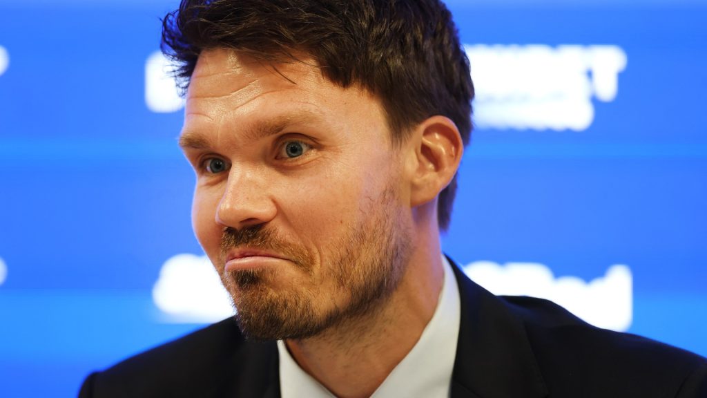 Rangers Unveil New Manager Danny 1032840157