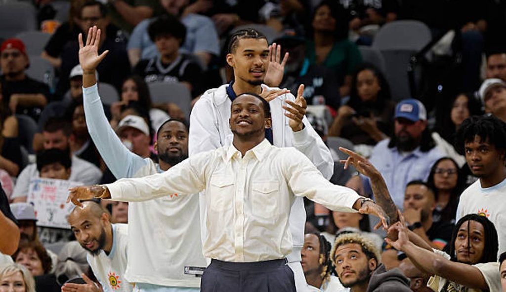 San Antonio Tx Deaaron Fox And Victor Wembanyama Of The San Antonio Spurs React After A Score