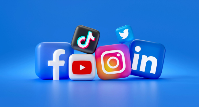 Social Media.photo By Unsplash