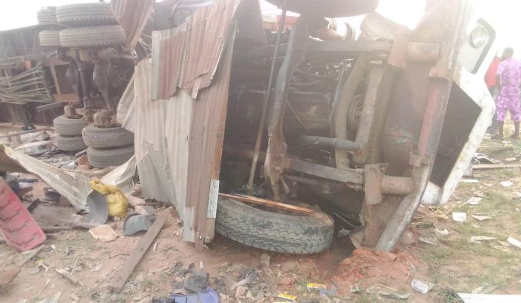 Tanker Tipper Collide In Anambra