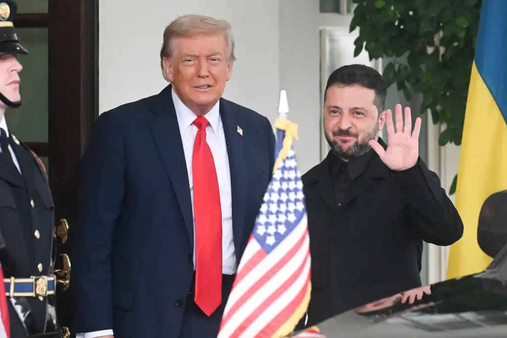 Ukrainian President Volodymyr Zelensky Greeted 111503083201 1759401140