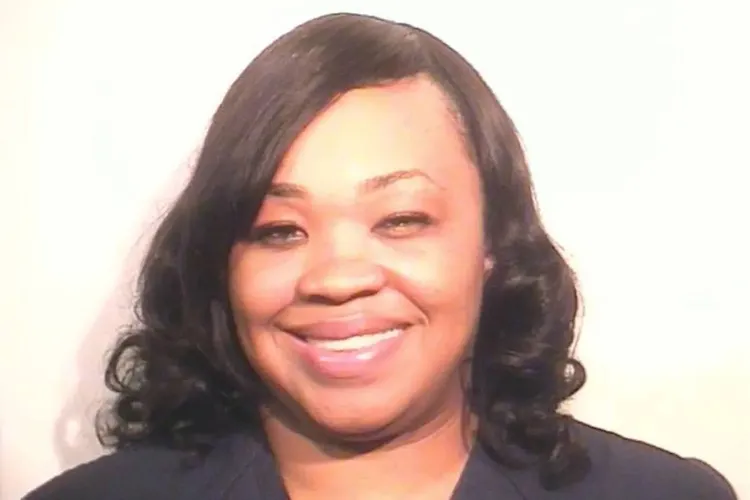 Woman 1760043314