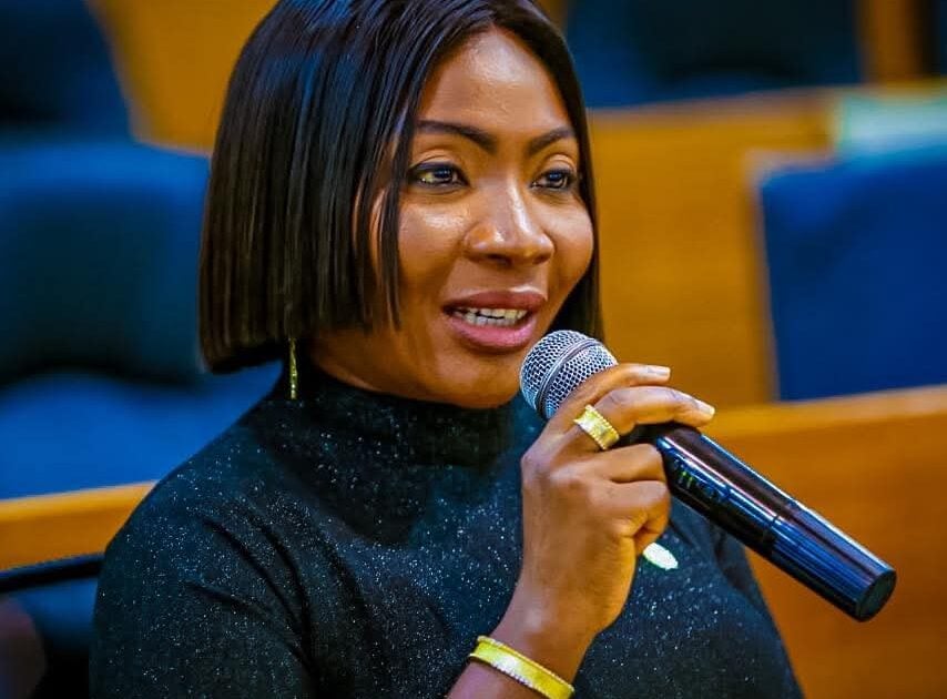 1000953018 1 854X630 1