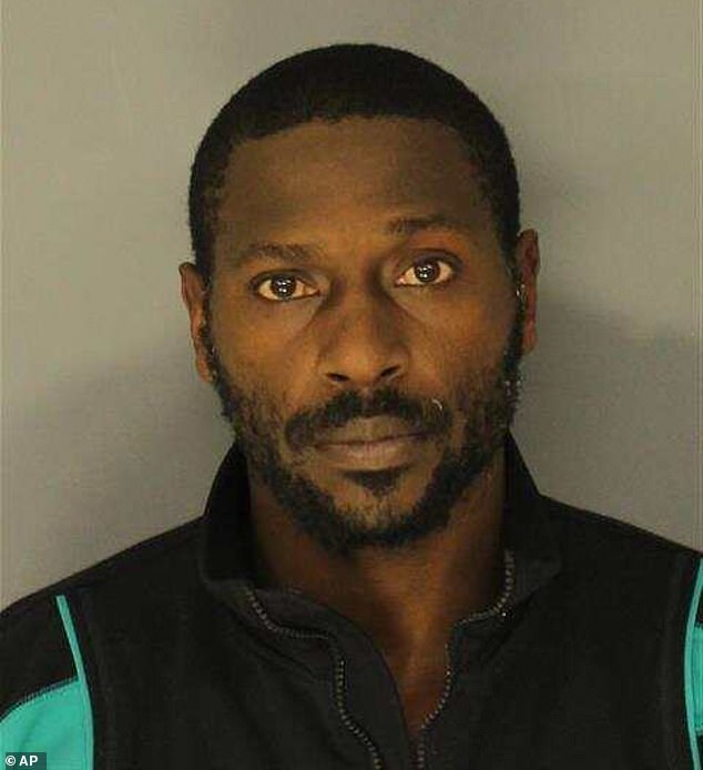 103677365 15267119 Antonio Brown Is In Us Marshals Custody After Being Extradited F M 57 1762497000686 103677365 15267119 Antonio Brown Is In Us Marshals Custody After Being Extradited F M 57 1762497000686