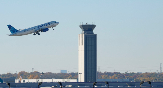 A United Airlines Passenger Plane