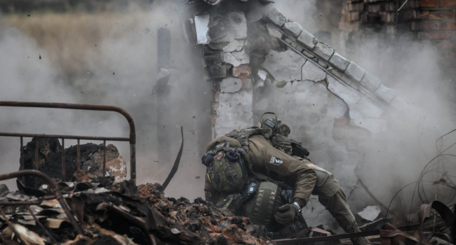 Infantry Recruits Of The 28Th Seperate Mechanized Brigade Take Cover From A Grenade Blast As They Un