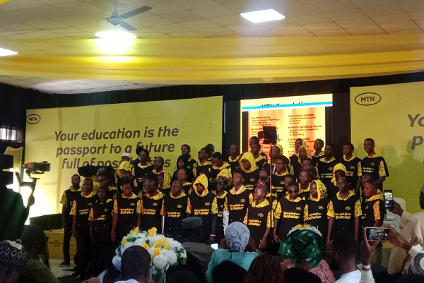 Mtn Foundation Awards Scholarships To Utme Top Scorers Others